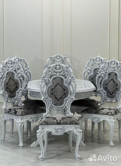 Комплект стол и стулья