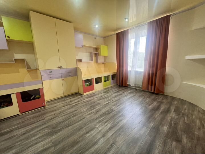 2-к. квартира, 58 м², 3/5 эт.