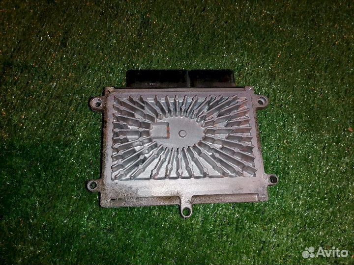 Блок управления двигателем P30729800 Volvo S40 MS