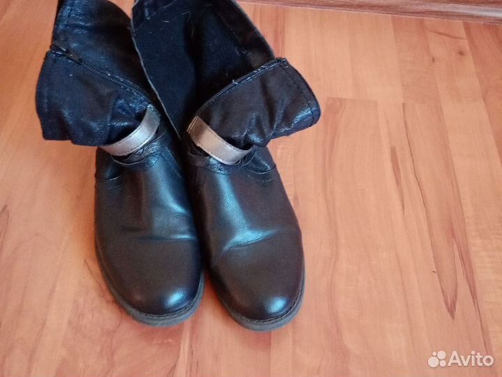 Женские ботинки р. 38