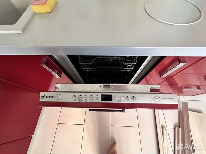 Кухонный гарнитур с техникой