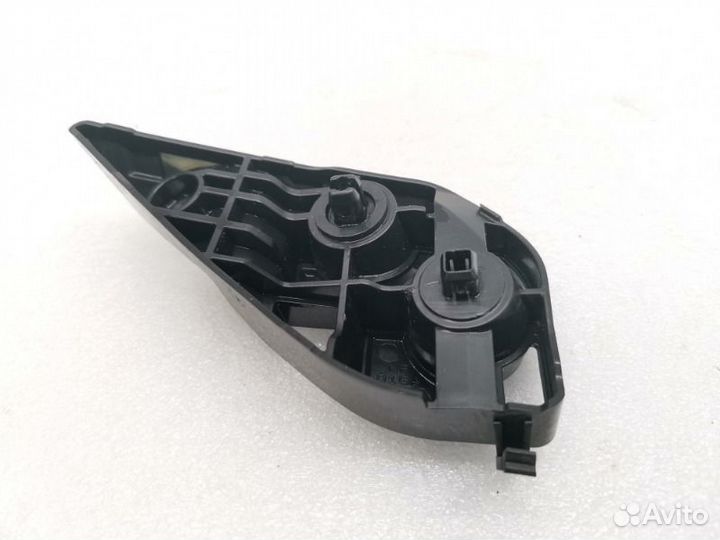 Кронштейн правый Toyota Rav4 CA40 2.2 2adfhv 2018