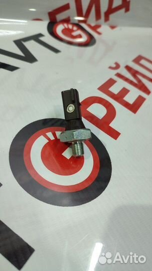 Датчик давления масла Audi Q5 8R cdnc 06.07.2009