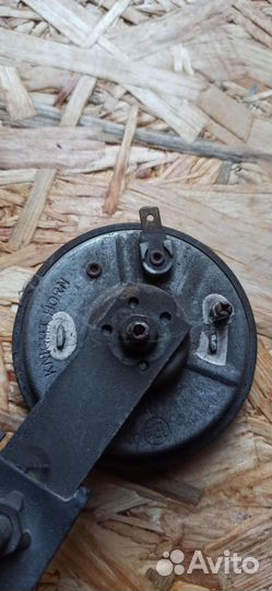 Звуковой сигнал (заводской)