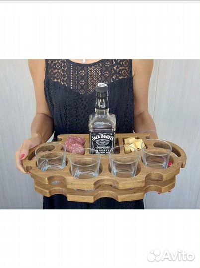 Винный столик для виски (вискарница)