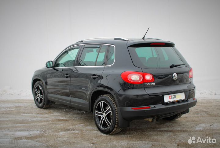Volkswagen Tiguan 2.0 AT, 2011, 257 127 км