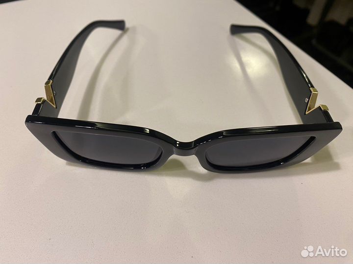 Солнцезащитные очки женские