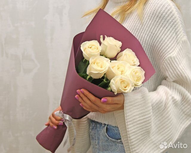 Букет из 7 белых роз premium 40-50 см (Эквадор)