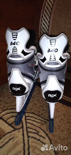 Коньки хоккейные