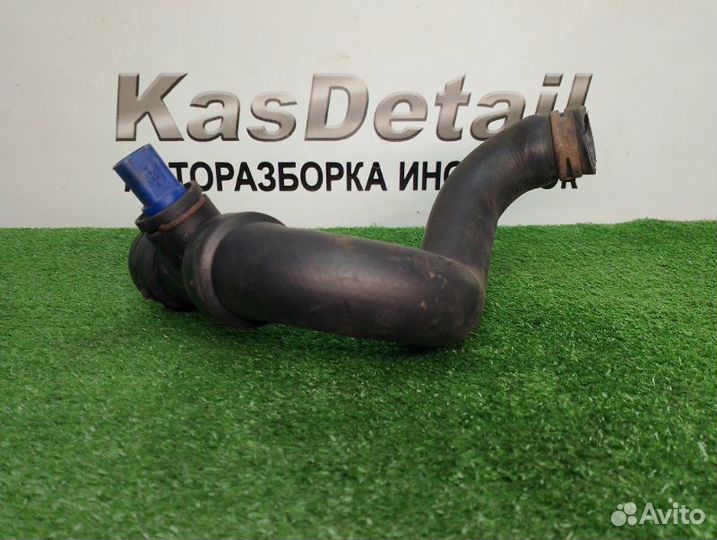 Патрубок радиатора Audi A6 C5 AGA 1997