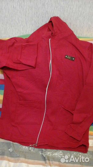 Толстовка с капюшоном