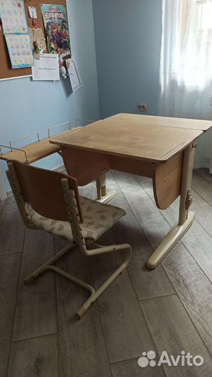 Растущая парта и стул Дэми массив березы