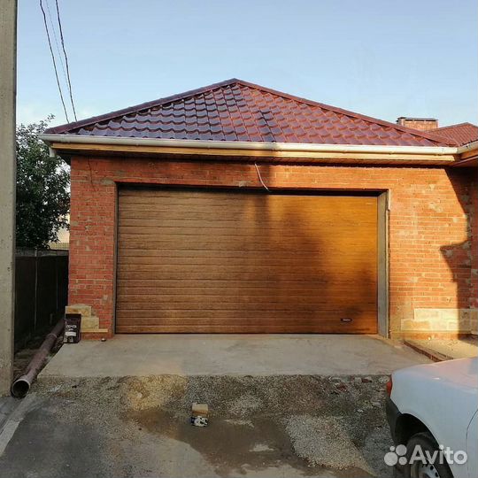 Подъемно-секционные ворота