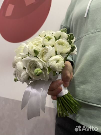 Свадебный букет ранункулюс
