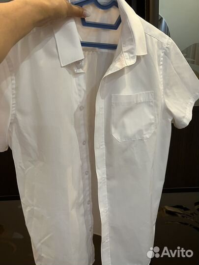 Школьная белая рубашка на мальчика