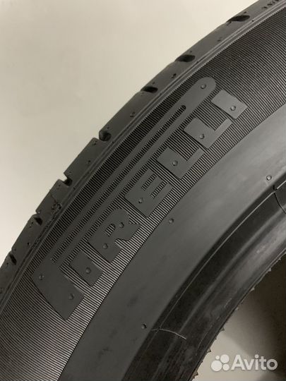 Pirelli P Zero PZ4 285/45 R22 114Y