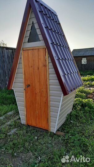 Дачный туалет деревянный