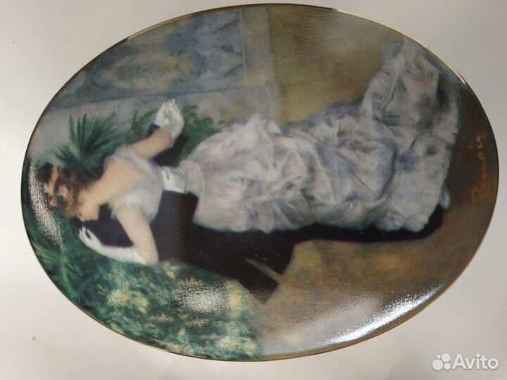 Фарфоровая шкатулка