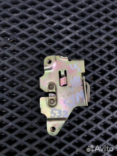 Замок багажника на скутер Sym Jet 50