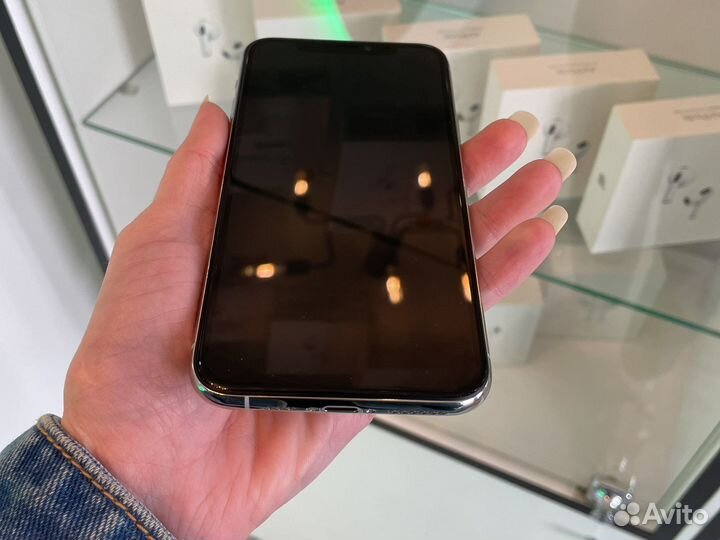 iPhone 11 Pro, 256 ГБ