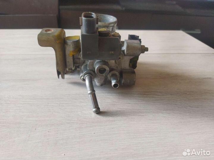 Дросельная заслонка