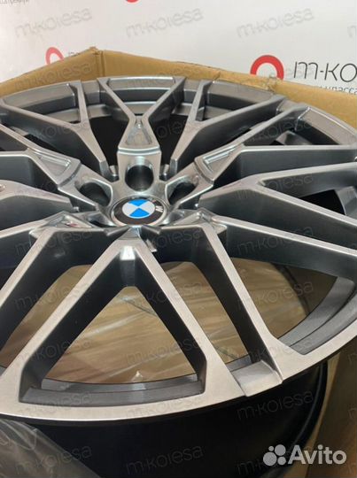 Диски R22 BMW 818 стиль