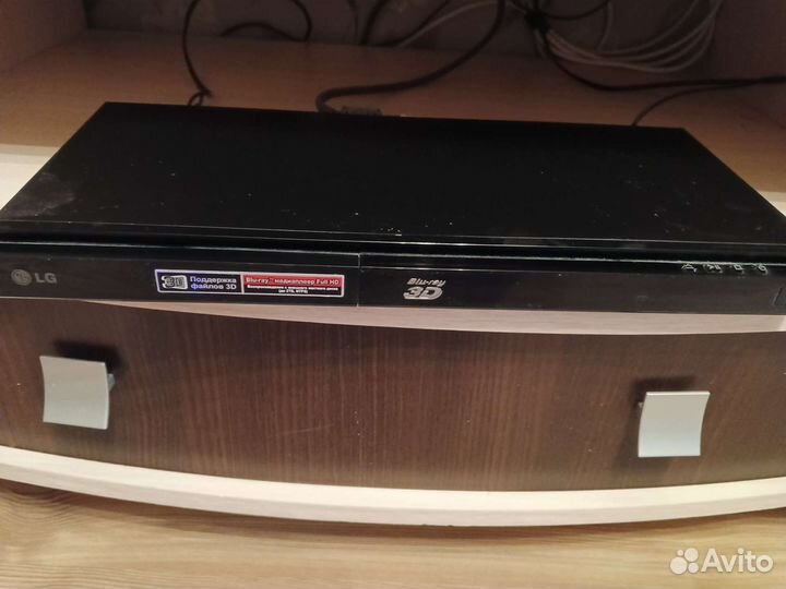 Blu-ray-плеер LG BP620