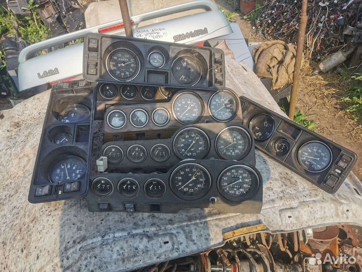 Приборная панель ваз