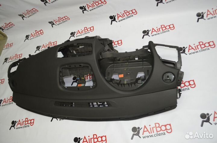 Торпедо панель приборов Renault megane