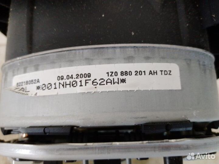 Подушка безопасности в рулевое колесо Skoda