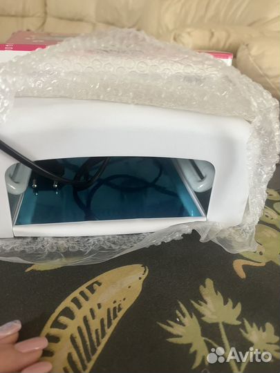 Лампа для ногтей отдам