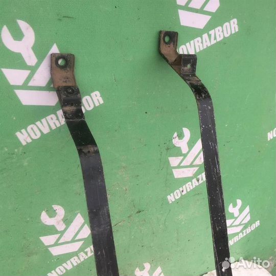 Лента крепление бензобака Вольво C40