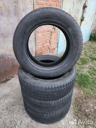 Bridgestone Blizzak DM-V1 225/65 R18