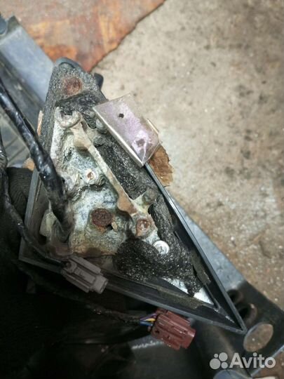 Зеркало правое nissan maxima а32