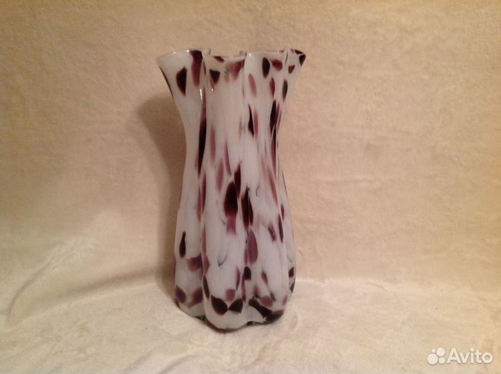 Ваза для цветов, цветное стекло