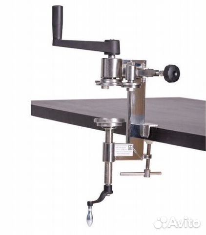 Машинка закаточная для банок