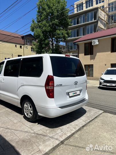Hyundai H-1, 2010