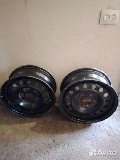 Toyo Tranpath A14 215/70 R15