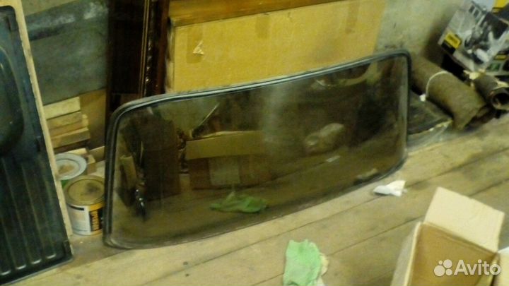 Заднее стекло ваз 2106