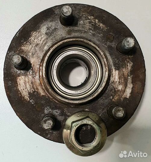 Ступица задняя Nissan Maxima / Cefiro A32