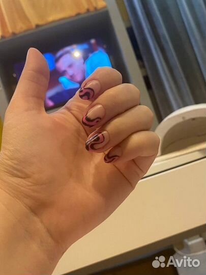 Маникюр, гель-лак