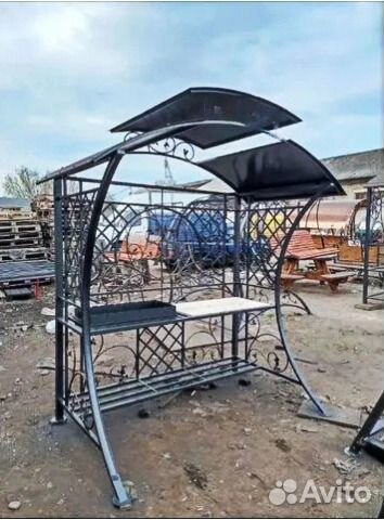 Мангальная зона с крышей