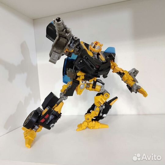 Трансформер Бамблби