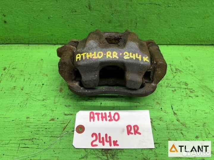 Суппорт задний правый toyota alphard