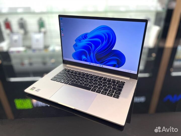 New Ноутбук Infinix 15 Сore i3-10g/DDR4-8Gb/SSD256