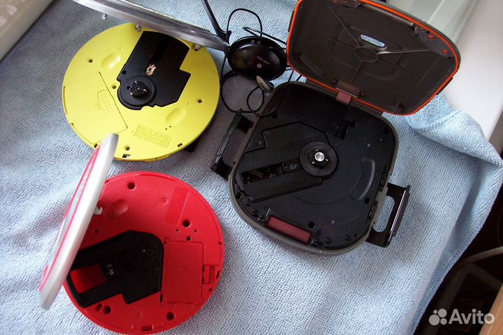 Плейеры кд дисков портативные Discman цена за 3 шт