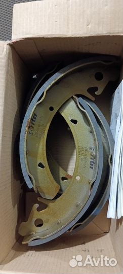 Тормозные колодки TRW задние на Калину