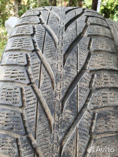 Nokian Tyres Hakkapeliitta R2 SUV 235/65 R17 108