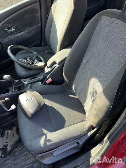 Сиденья комплект Renault Fluence 1.6 K4M МКПП 2012