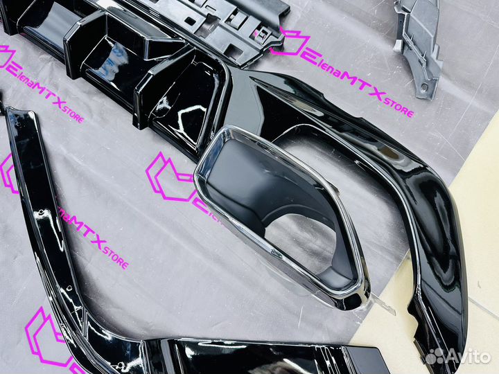 Диффузор насадки BMW G20, вид под 340i